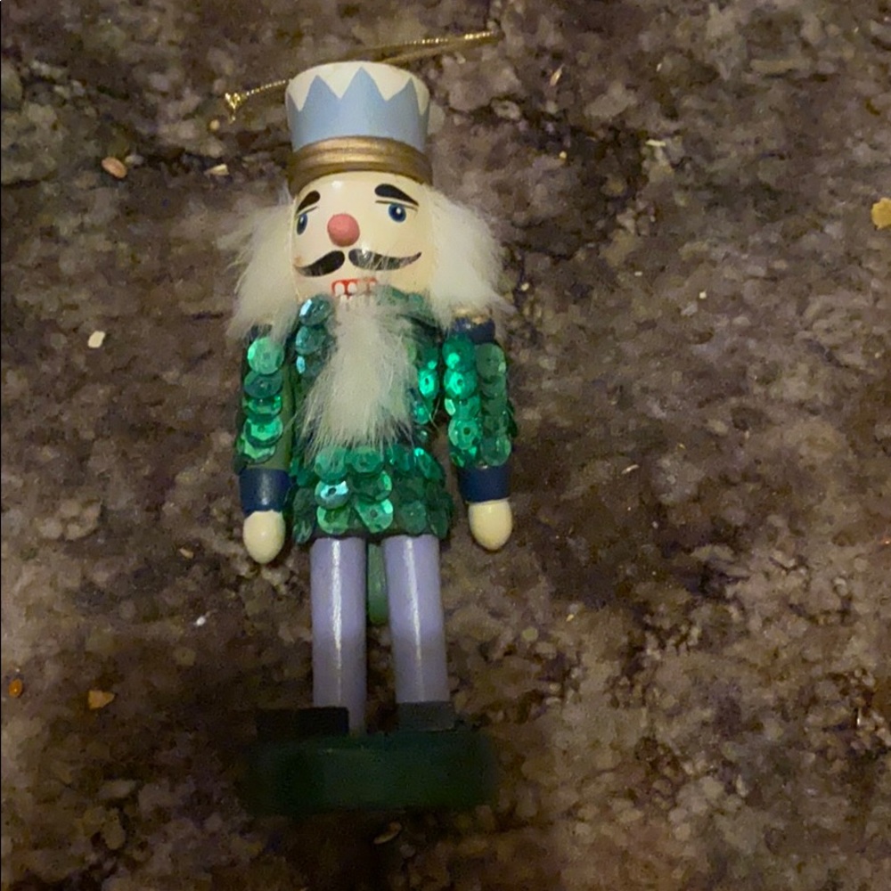 Nut cracker.